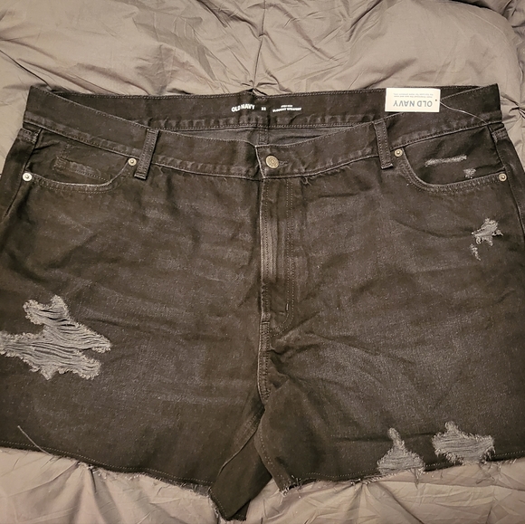 Old Navy Pants - 🔥NWT- OLD NAVY JEAN SHORTS- DISTRESSED BLACK